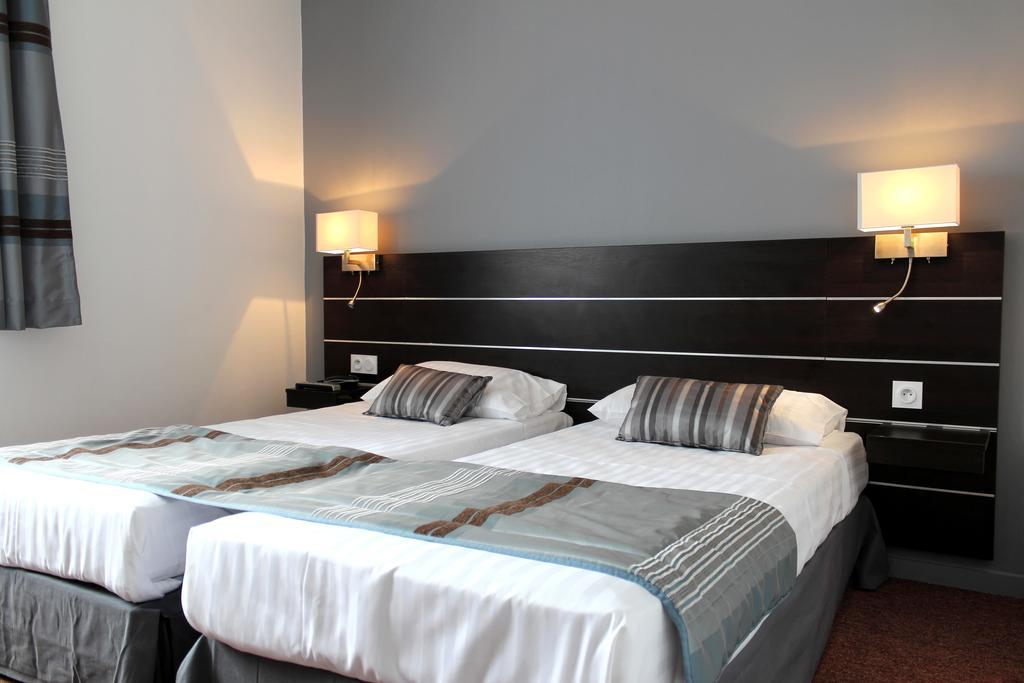 Hôtel Chantepie Joué-lés-Tours Buitenkant foto